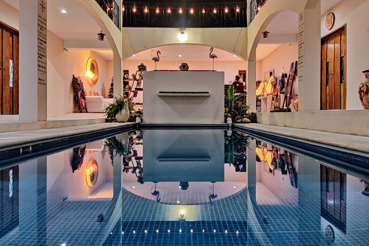 beautiful holiday rental insurance home with pool